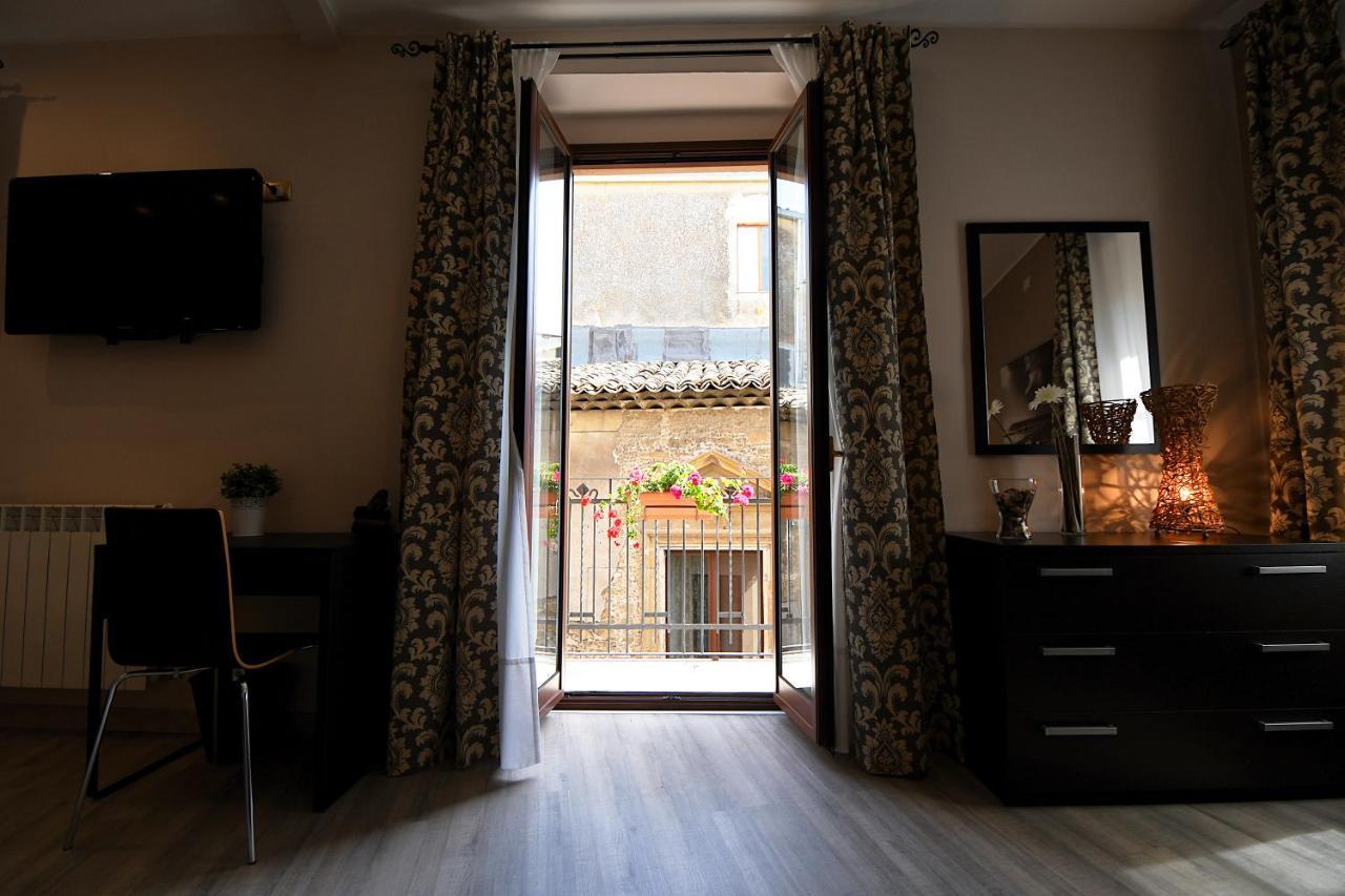 B&B Borgo Antico Пьяцца-Армерина Экстерьер фото