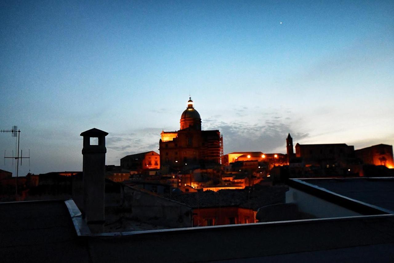B&B Borgo Antico Пьяцца-Армерина Экстерьер фото